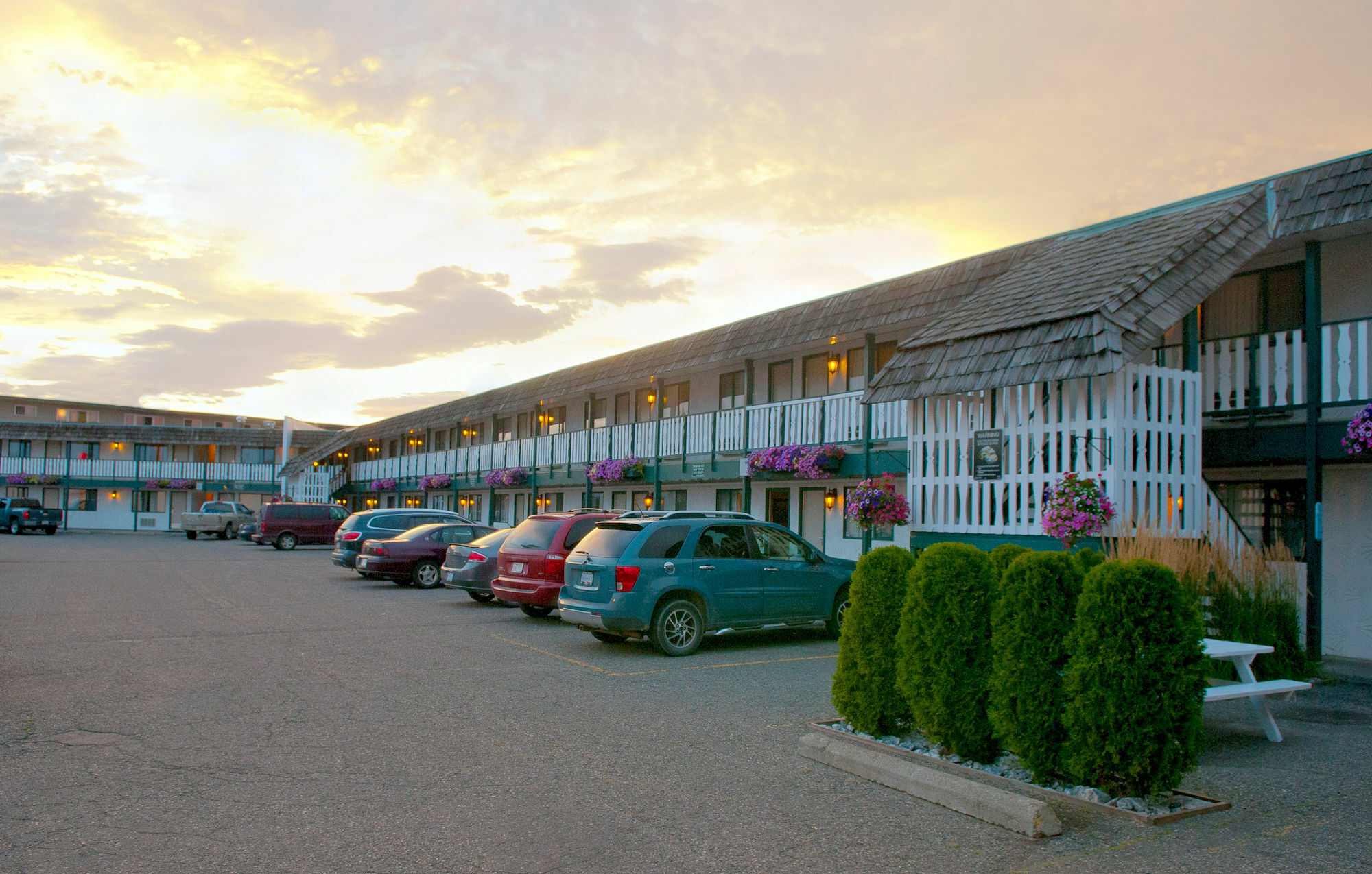 Grama'S Inn Prince George Exterior foto